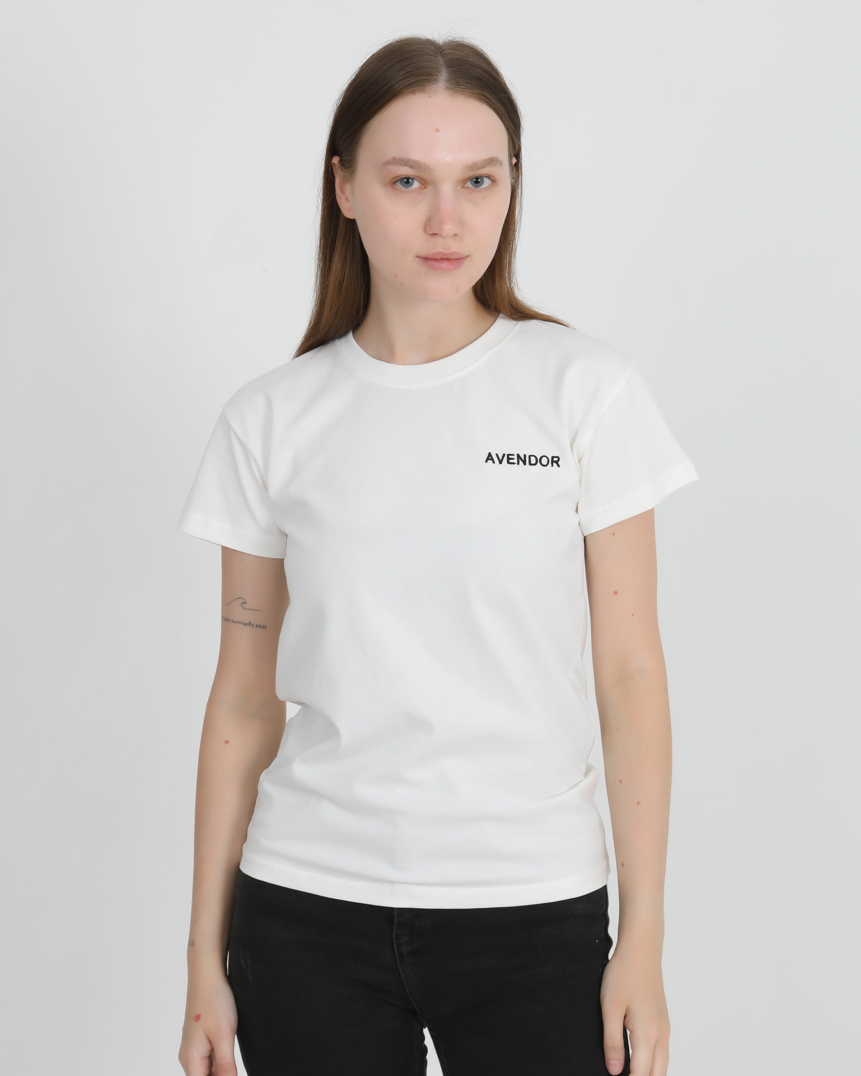 Avendor Woman T-Shirts White
