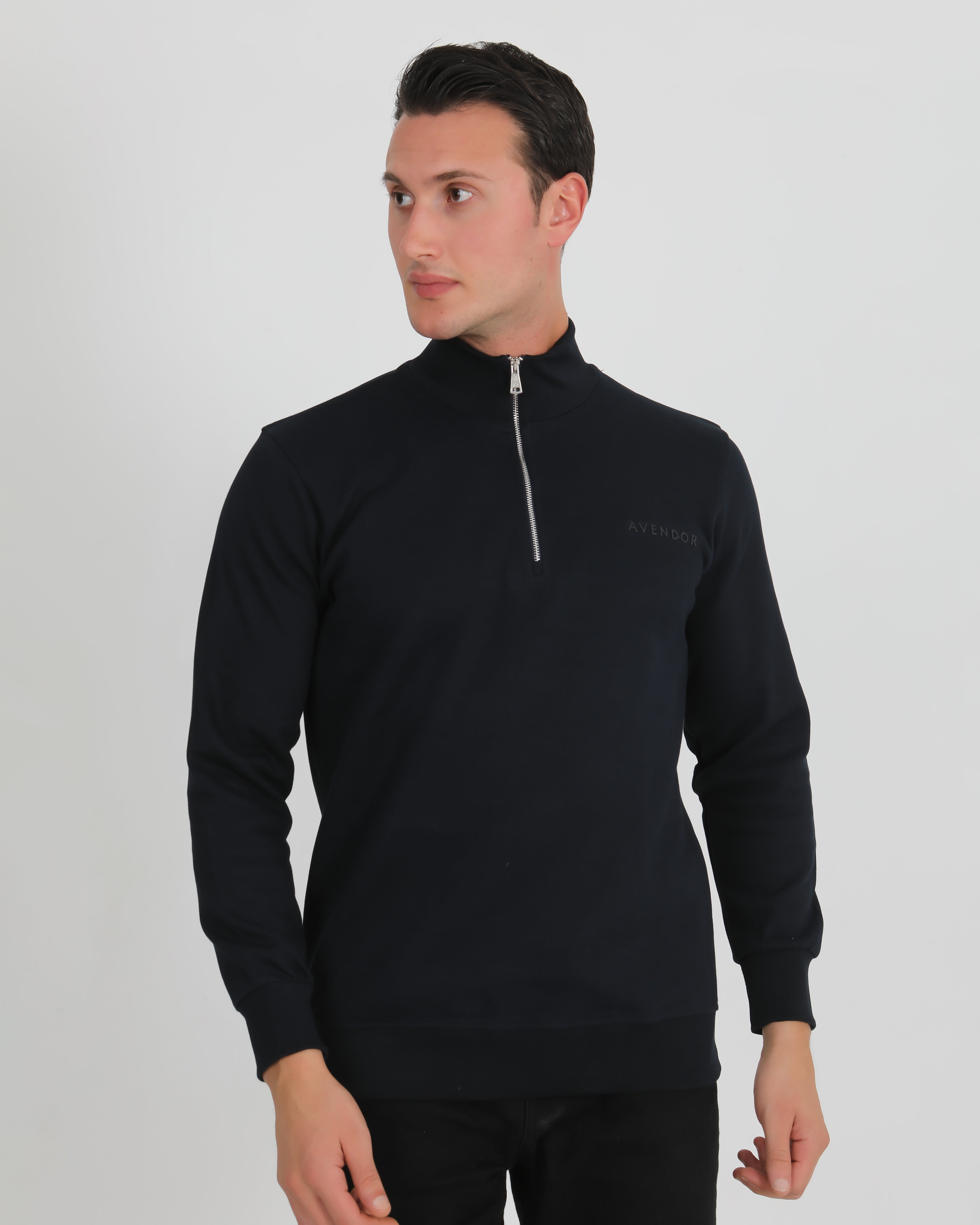 Avendor Track ZIP Black