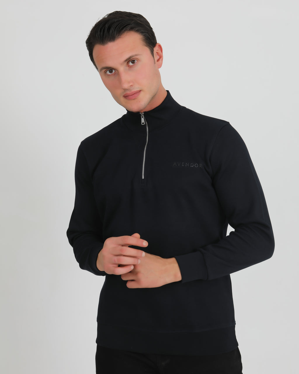 Avendor Track ZIP Black