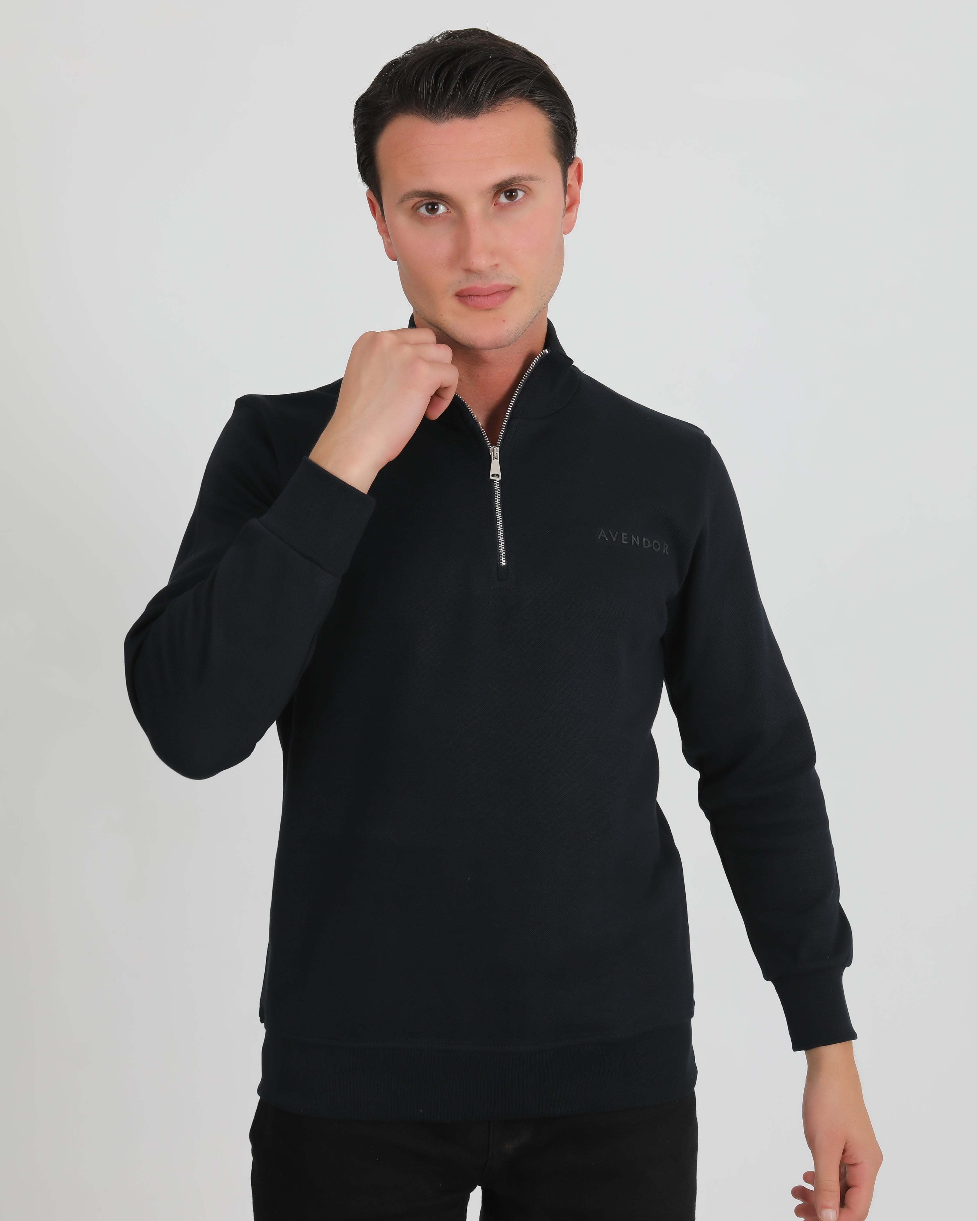 Avendor Track ZIP Black