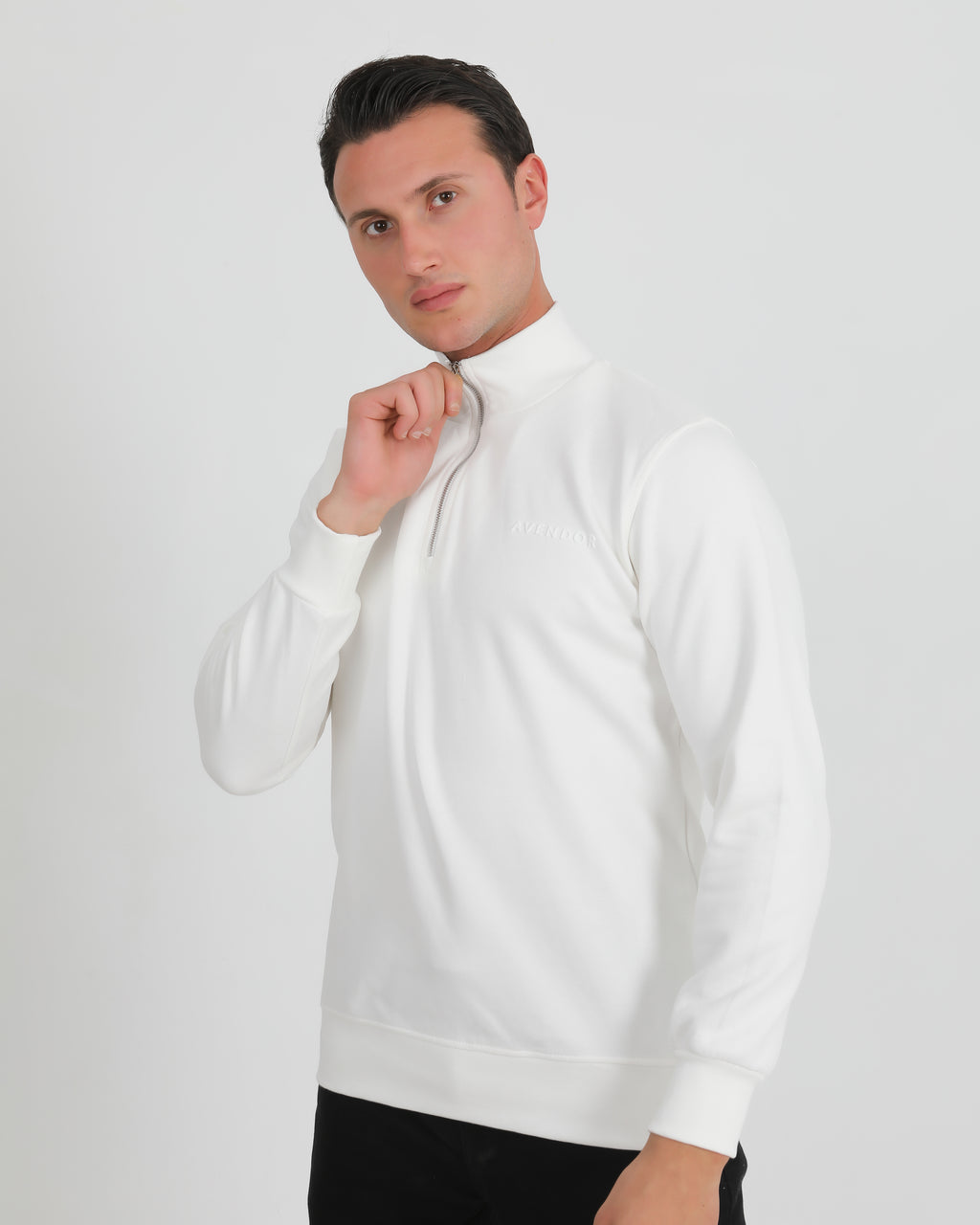 Avendor Track ZIP White