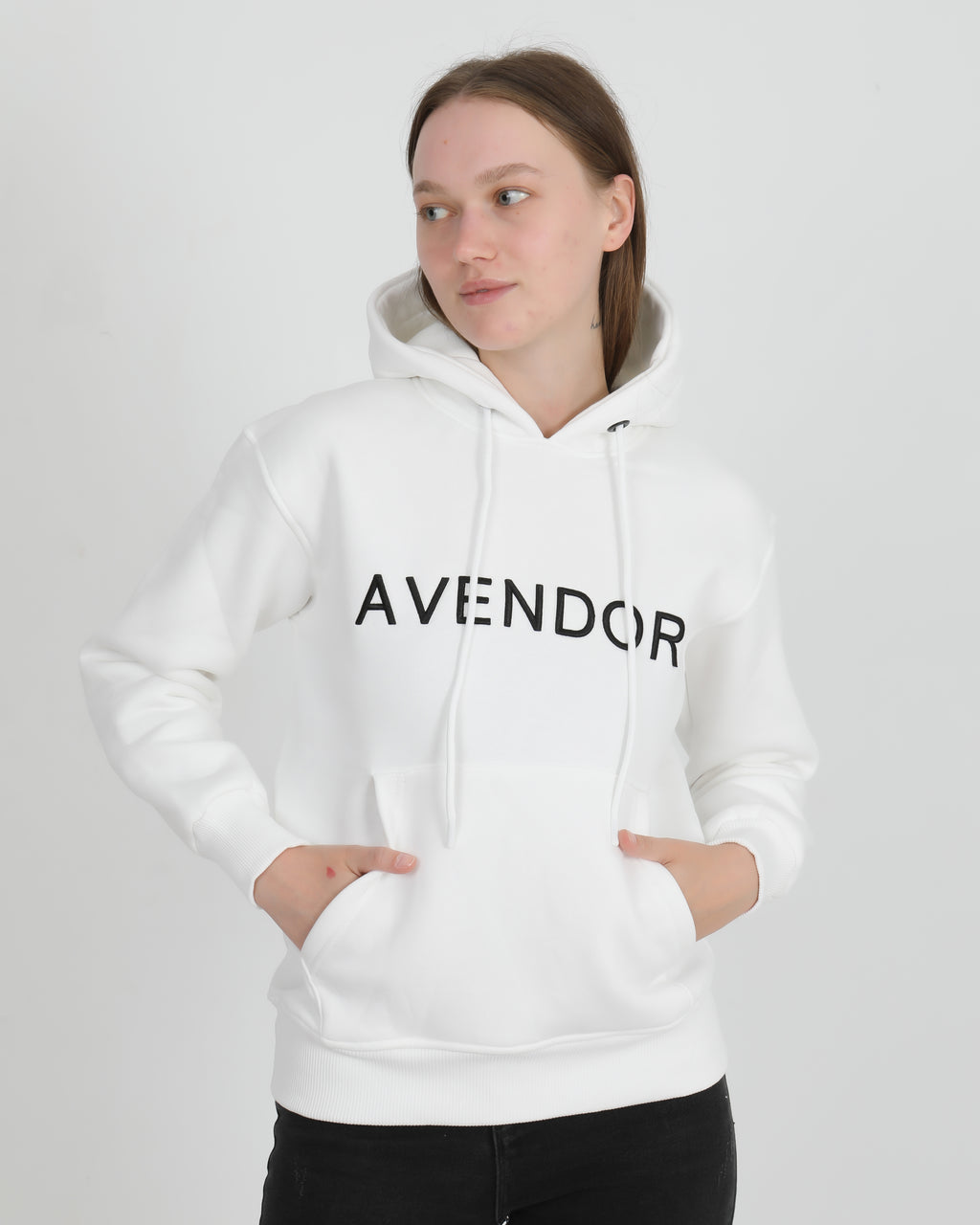 Avendor Classic Hoodies Woman White
