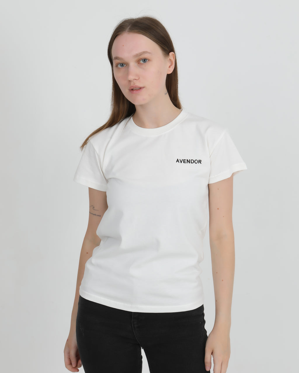 Avendor Woman T-Shirts White