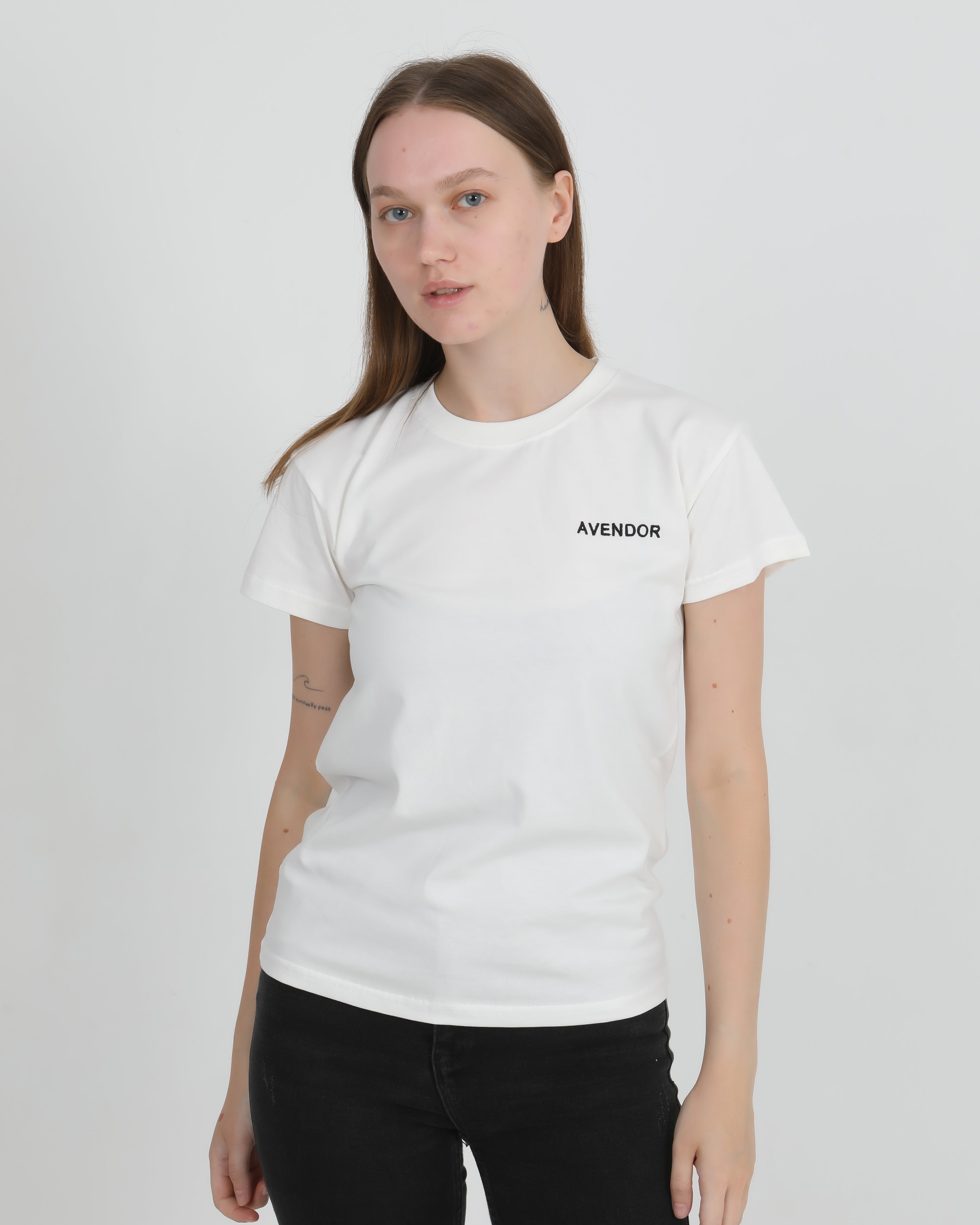 Avendor Woman T-Shirts White