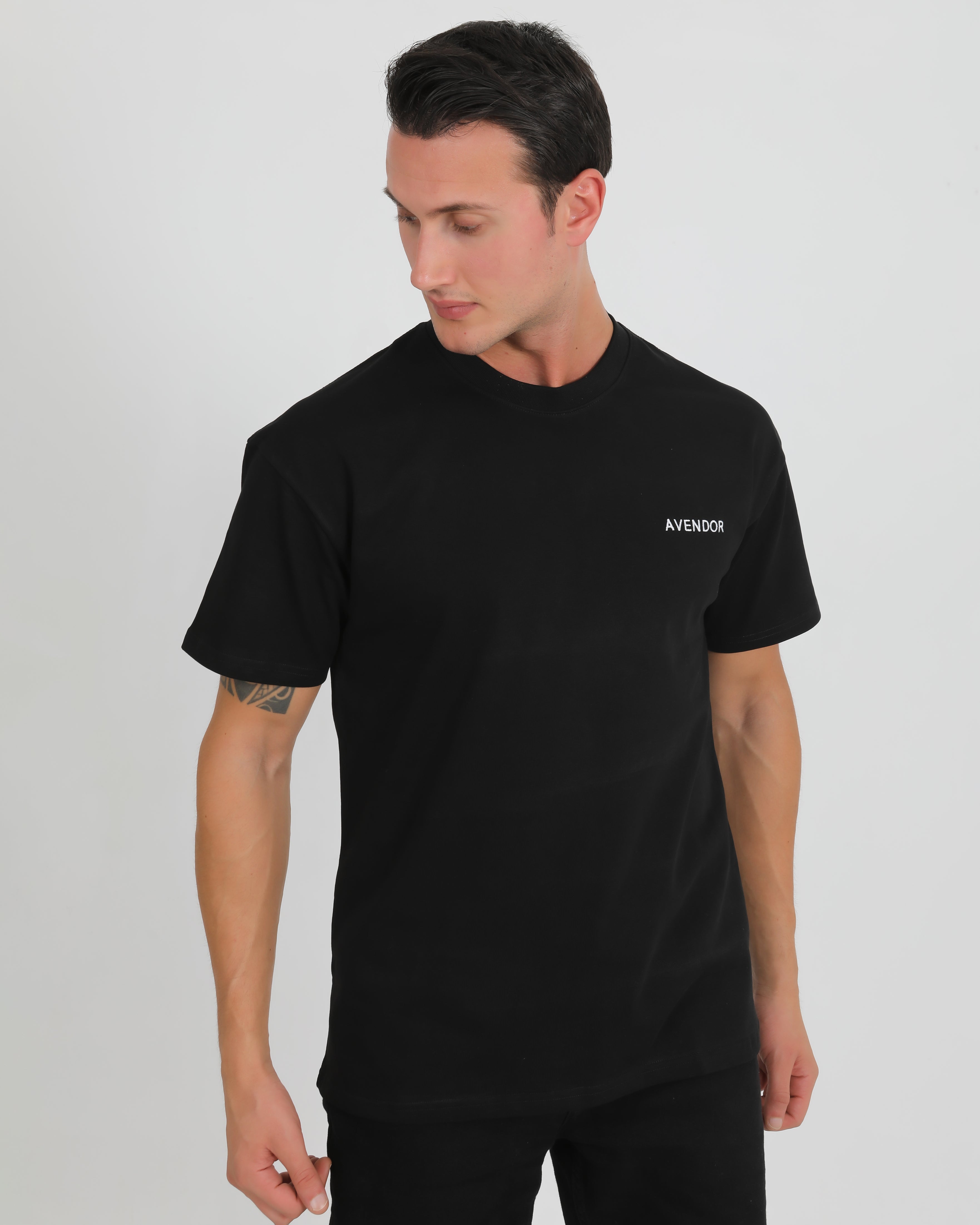 Avendor Classic T-Shirt Black