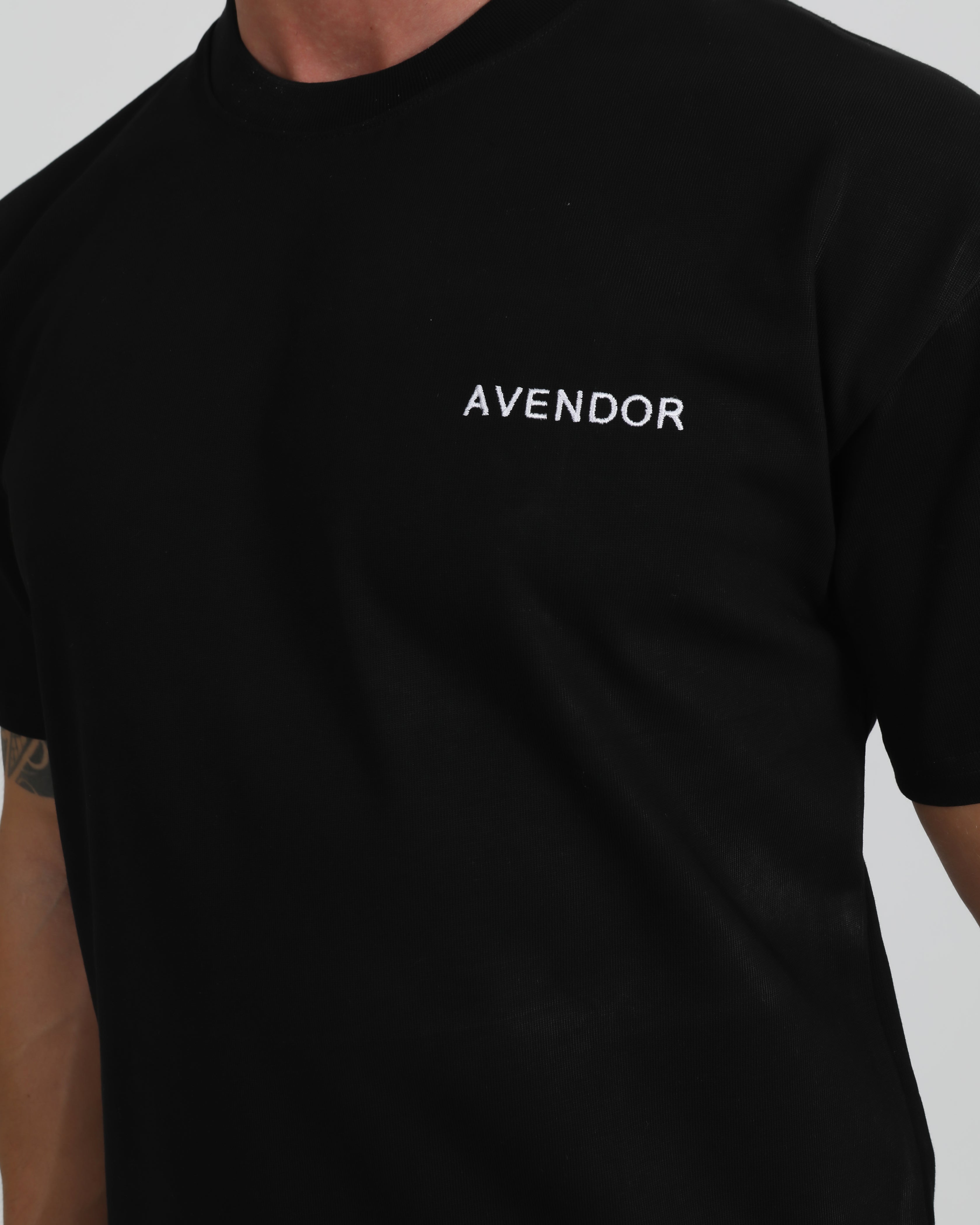 Avendor Classic T-Shirt Black