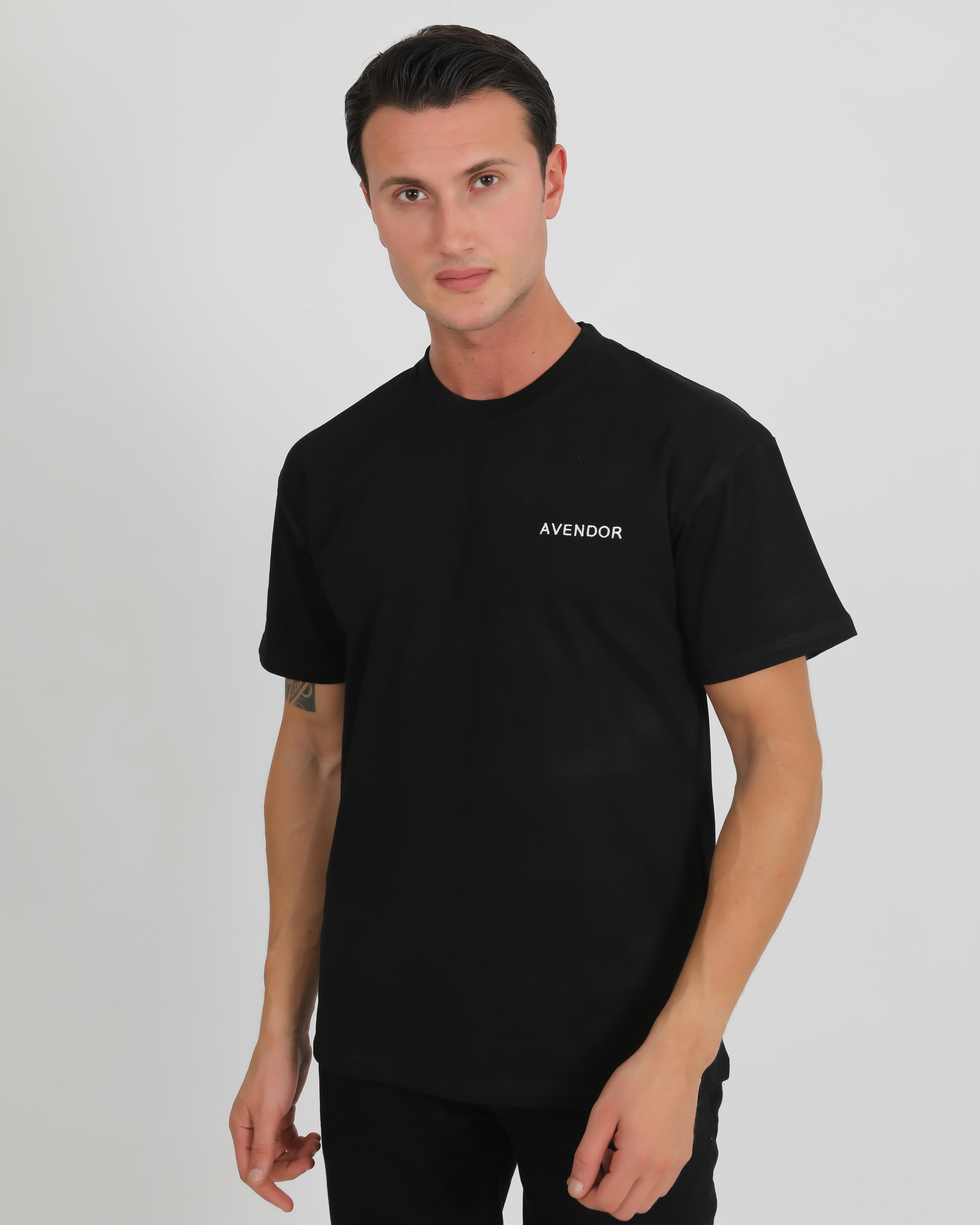 Avendor Classic T-Shirt Black